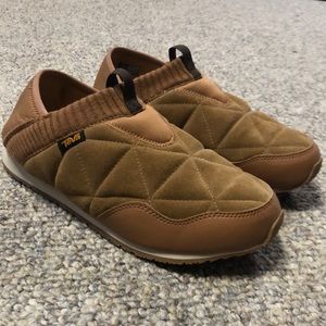Teva Shearling Ember Moc - like UGGs.